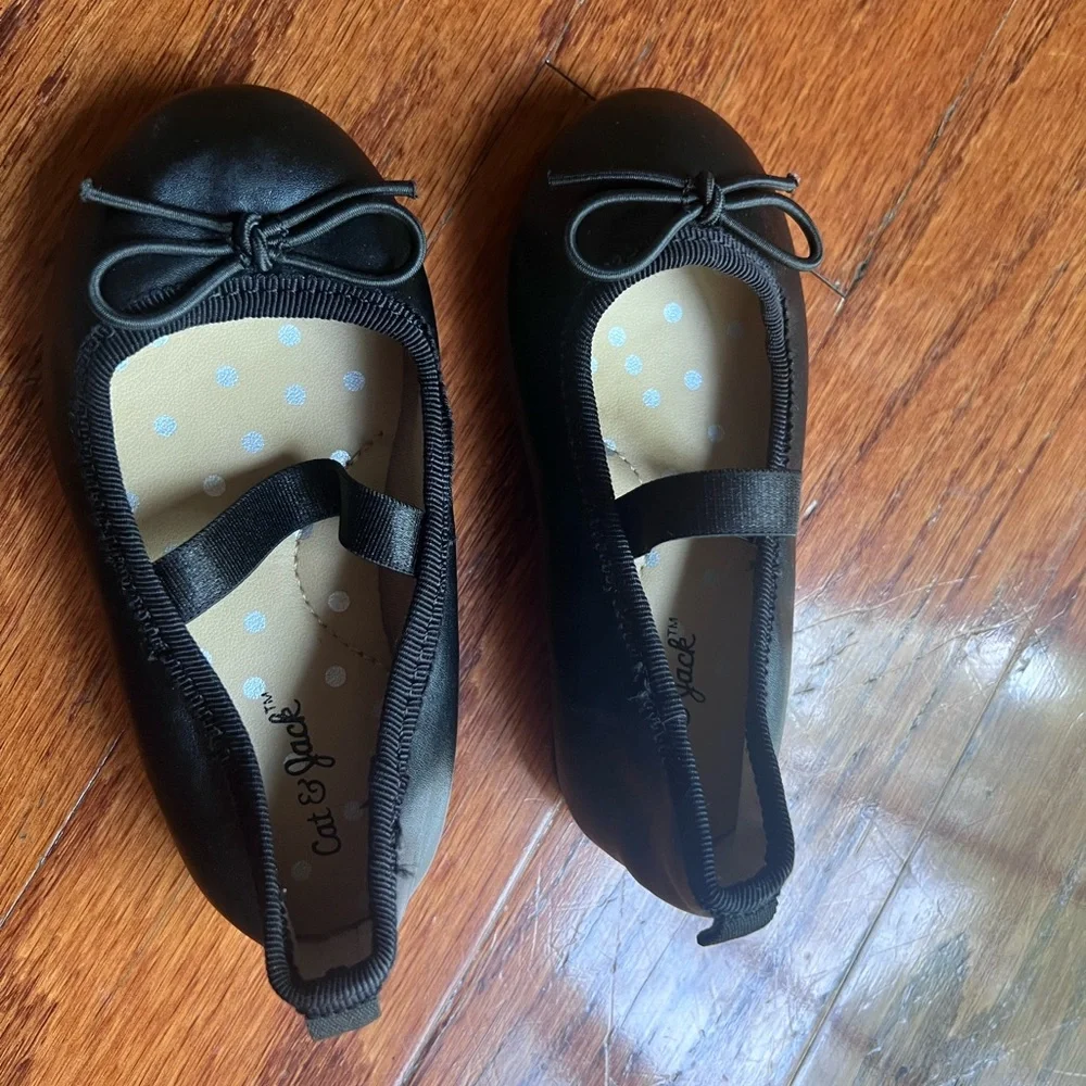 Cat & Jack Black Girls' Mary Jane Ballet Flats with Bow